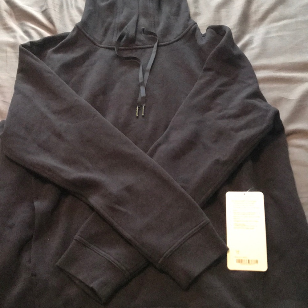 Lululemon Wind Down Pullover NWT